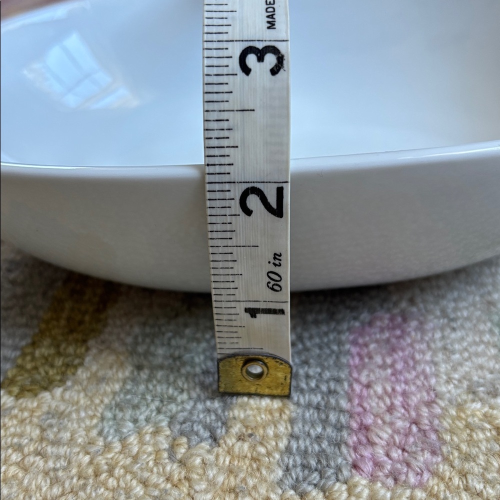Aaron Probyn x Crate&Barrel White Ceramic serving dish EUC - Picture 5 of 11
